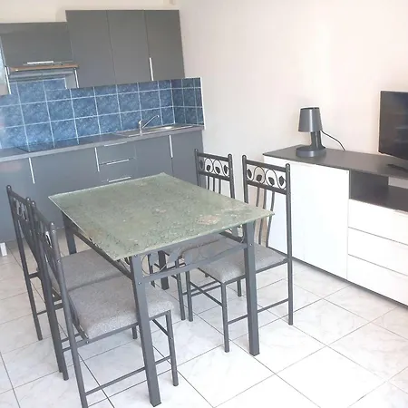 شقة Lumineux Avec Clim, Terrasse Et Parking A - Fr-1-387-35 مارسيلان